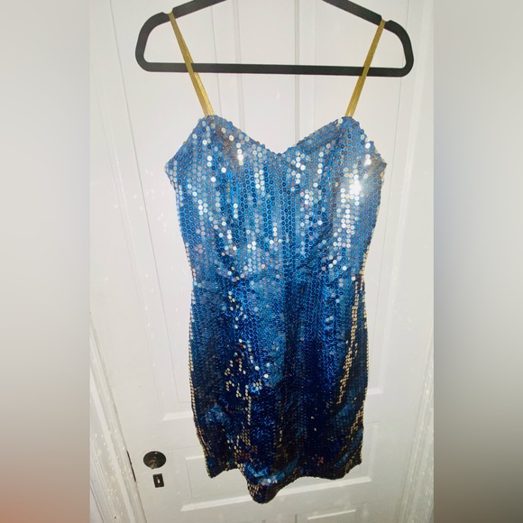 9/10 Sequins Dress Reynolds Designs Eras tour outfit - Picture 2 of 7